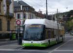 (261'682) - transN, La Chaux-de-Fonds - Nr. 166/NE 209'166 - Hess/Hess Gelenktrolleybus am 23. April 2024 in Neuchtel, Place Pury