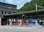 Giswil/778304/236538---postauto-haltestelle-am-2-juni (236'538) - PostAuto-Haltestelle am 2. Juni 2022 beim Bahnhof Giswil