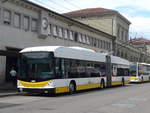 Schaffhausen/616812/193990---vbsh-schaffhausen---nr (193'990) - VBSH Schaffhausen - Nr. 107 - Hess/Hess Gelenktrolleybus am 10. Juni 2018 beim Bahnhof Schaffhausen