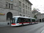 St. Gallen/754777/229017---st-gallerbus-st-gallen (229'017) - St. Gallerbus, St. Gallen - Nr. 137 - Hess/Hess Doppelgelenktrolleybus am 13. Oktober 2021 beim Bahnhof St. Gallen