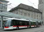 St. Gallen/814682/250036---st-gallerbus-st-gallen (250'036) - St. Gallerbus, St. Gallen - Nr. 132 - Hess/Hess Doppelgelenktrolleybus am 16. Mai 2023 beim Bahnhof St. Gallen