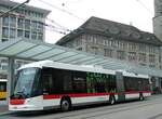 (250'074) - St. Gallerbus, St. Gallen - Nr. 104/SG 467'104 - Hess/Hess Gelenktrolleybus am 16. Mai 2023 beim Bahnhof St. Gallen