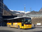 (178'132) - PostAuto Wallis - VS 424'842 - Iveco am 21. Januar 2017 beim Bahnhof Brig