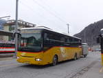 (189'039) - PostAuto Wallis - VS 372'648 - Irisbus am 3. Mrz 2018 beim Bahnhof Brig