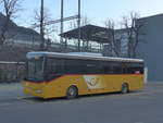 (214'123) - PostAuto Wallis - VS 445'905 - Iveco am 9. Februar 2020 beim Bahnhof Brig