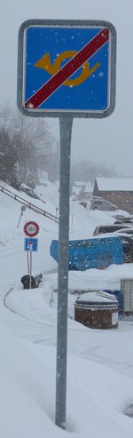 (188'402) - Ende der Bergpoststrasse am 11. Februar 2018 in Les Agettes