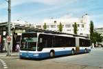 (117'413) - Limmat Bus, Dietikon - Nr. 32/ZH 738'032 - Mercedes am 8. Juni 2009 beim Bahnhof Dietikon