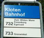 (129'683) - ZVV-Haltestellenschild - Kloten, Bahnhof - am 12. September 2010