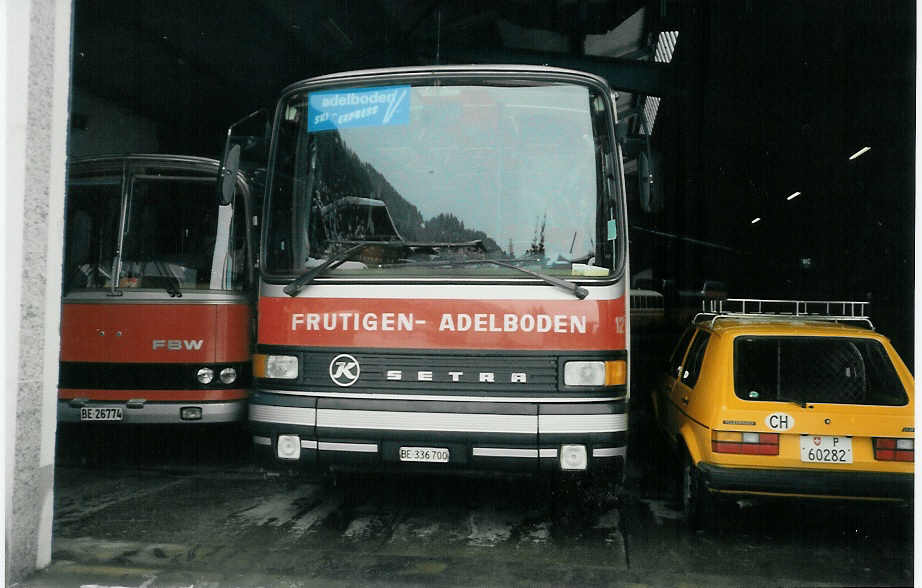 (006'916) - AFA Adelboden - Nr. 12/BE 336'700 - Setra am 21. Dezember 1990 im Autobahnhof Adelboden