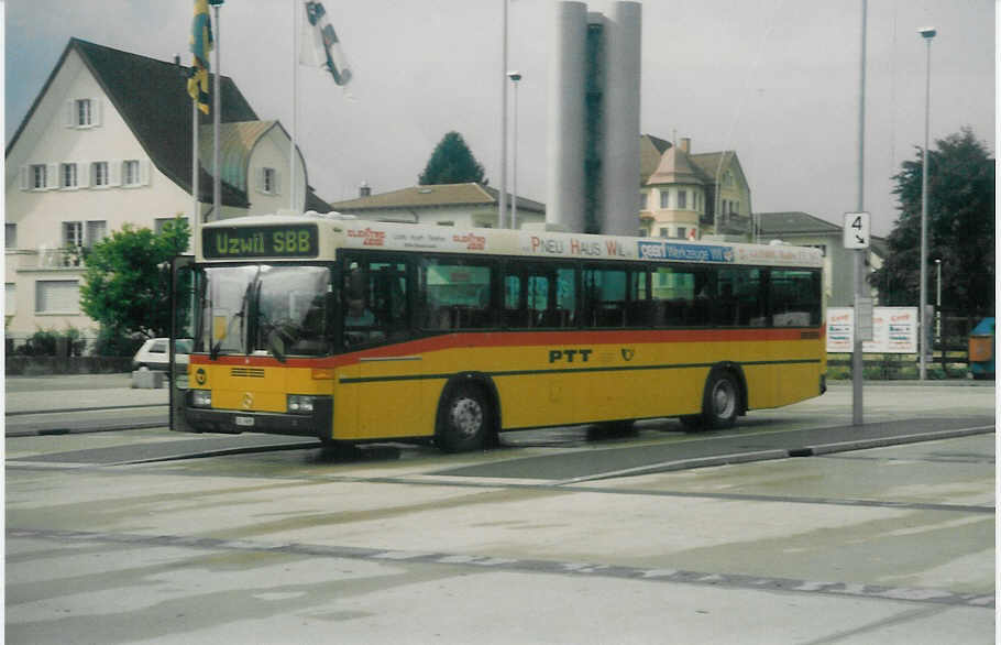 (014'626) - Buner&Schmidt, Jonschwil - SG 10'685 - Mercedes/R&J (ex P 25'370) am 3. August 1996 beim Bahnhof Wil
