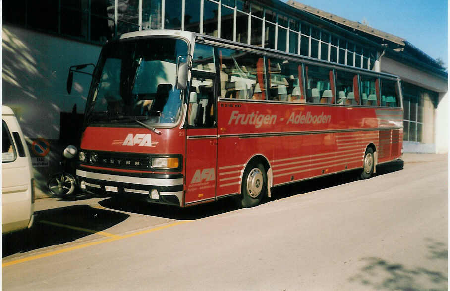 (015'319) - AFA Adelboden - Nr. 23/BE 26'773 - Setra am 3. Oktober 1996 beim Autobahnhof Adelboden
