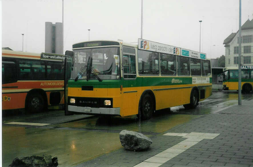 (015'424) - BHW Wil - Nr. 4/TG 65'701 - Saurer/Tscher am 9. Oktober 1996 beim Bahnhof Wil