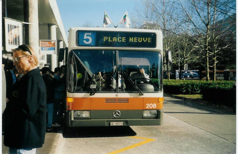 (016'520) - TPG Genve - Nr. 208/GE 96'573 - Mercedes am 16. Mrz 1997 in Genve, Palexpo