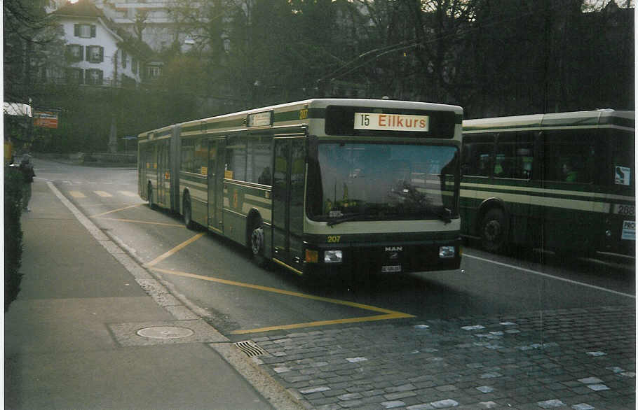(016'613) - SVB Bern - Nr. 207/BE 500'207 - MAN am 26. Mrz 1997 in Bern, Brengraben