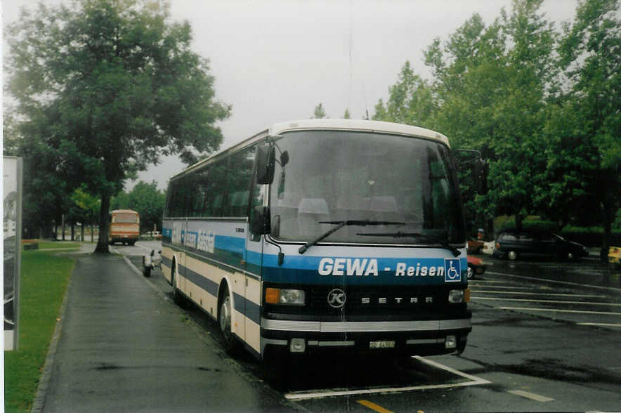 (017'218) - GEWA, Balsthal - SO 64'987 - Setra am 14. Juni 1997 in Thun, Lachen