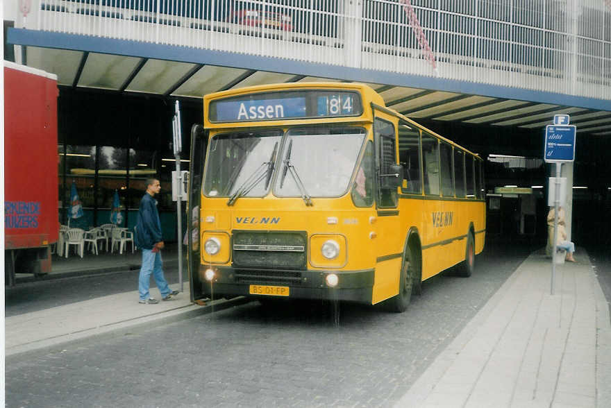 (018'106) - VEONN - Nr. 3656/BS-01-FP - DAF/Den Oudsten am 16. Juli 1997 in Drachten, Busstation