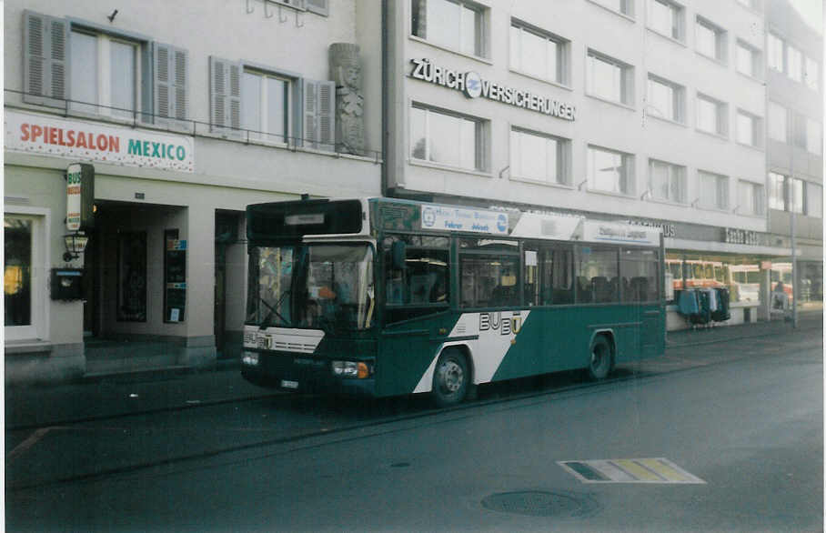 (021'629) - BUBU Burgdorf - BE 122'012 - Neoplan (ex Dhler, Burgdorf Nr. 63) am 14. Februar 1998 beim Bahnhof Burgdorf