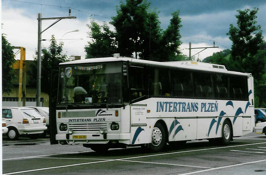 (023'229) - Aus der Tschechoslowakei: Intertrans, Plzen - PMA-64-39 - Karosa am 11. Juni 1998 in Thun, Seestrasse
