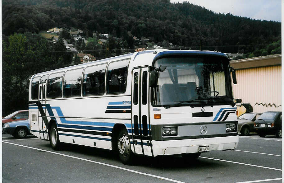(025'210) - Aus Amerika: US Army, Deutschland - NZ 6990 - Mercedes am 12. August 1998 in Thun, Seestrasse