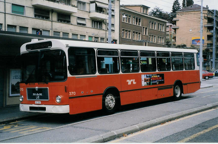 (025'629) - TL Lausanne - Nr. 370/VD 1549 - MAN am 22. August 1998 in Lausanne, Tunnel