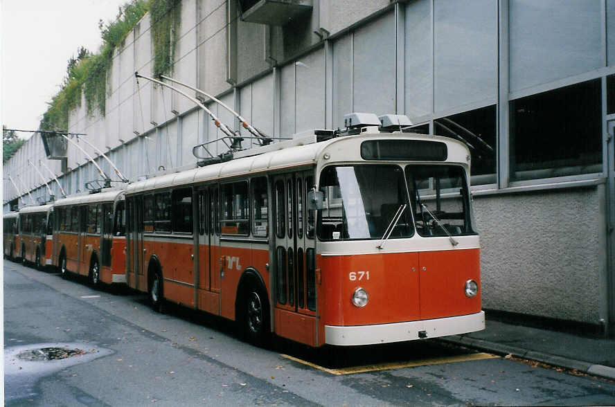 (025'631) - TL Lausanne - Nr. 671 - FBW/Eggli Trolleybus am 22. August 1998 in Lausanne, Dpt Borde