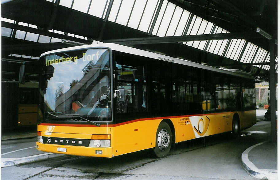 (027'316) - Steiner, Ortschwaben - Nr. 1/BE 26'800 - Setra am 10. Oktober 1998 in Bern, Postautostation