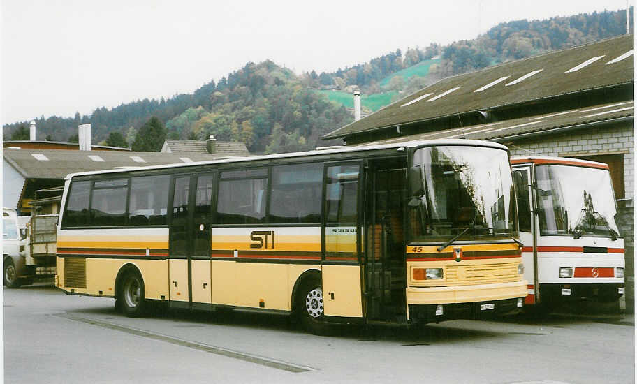 (027'703) - STI Thun - Nr. 45/BE 322'545 - Setra (ex AGS Sigriswil Nr. 3) am 27. Oktober 1998 in Thun, Garage