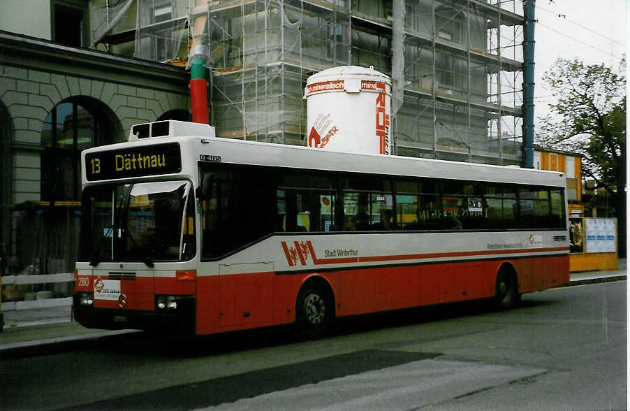 (027'730) - WV Winterthur - Nr. 280/ZH 640'280 - Mercedes (ex VBZ Zrich Nr. 620) am 24. Oktober 1998 beim Hauptbahnhof Winterthur