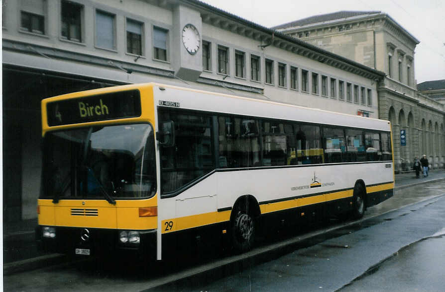 (027'920) - VBSH Schaffhausen - Nr. 29/SH 38'029 - Mercedes am 16. November 1998 beim Bahnhof Schaffhausen
