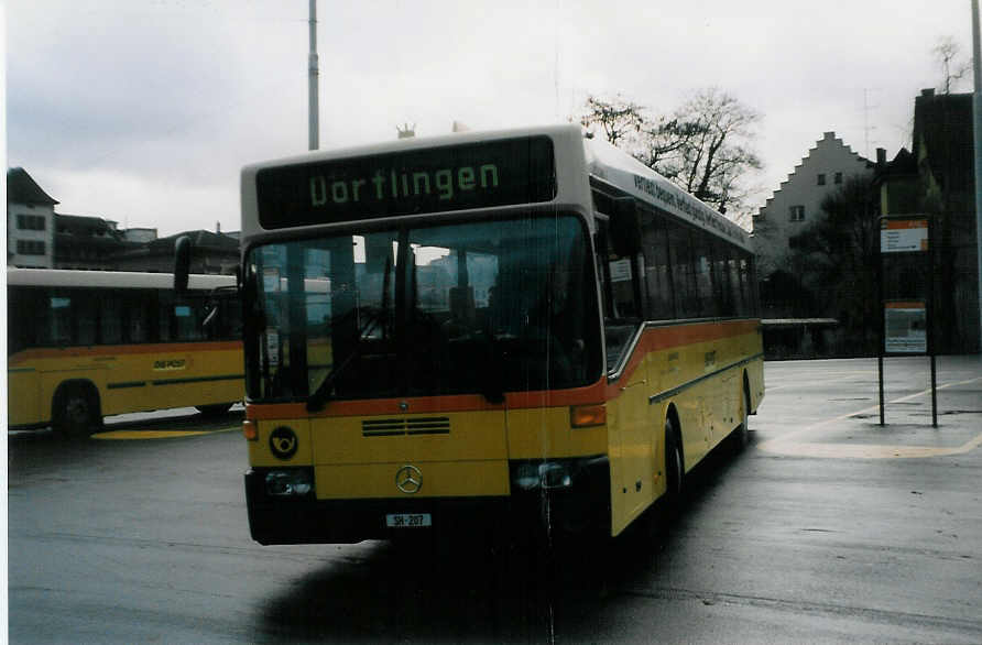 (027'928) - Rattin, Schaffhausen - Nr. 7/SH 207 - Mercedes am 16. November 1998 in Schaffhausen, Bushof