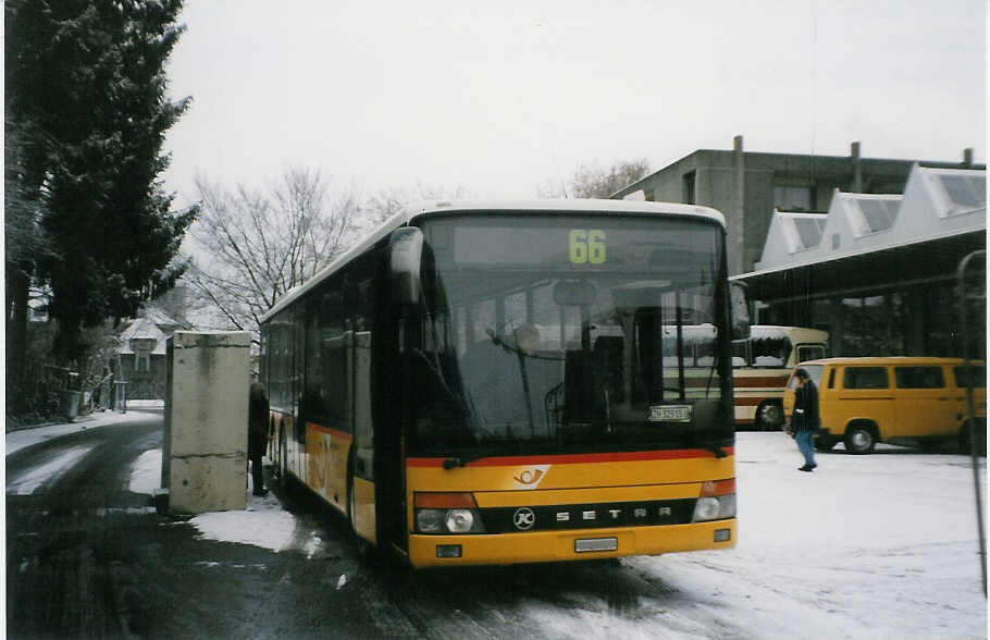 (029'112) - PTT-Regie - P 27'814 - Setra am 13. Januar 1999 in Thun, Garage STI