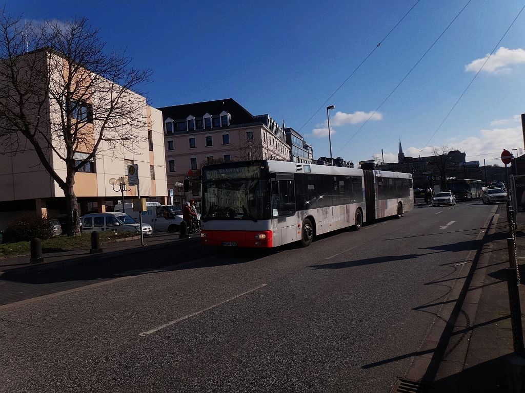 0311 an der Ersatzhaltestelle T.-Mann-Strae auf der Rabin Strae 

