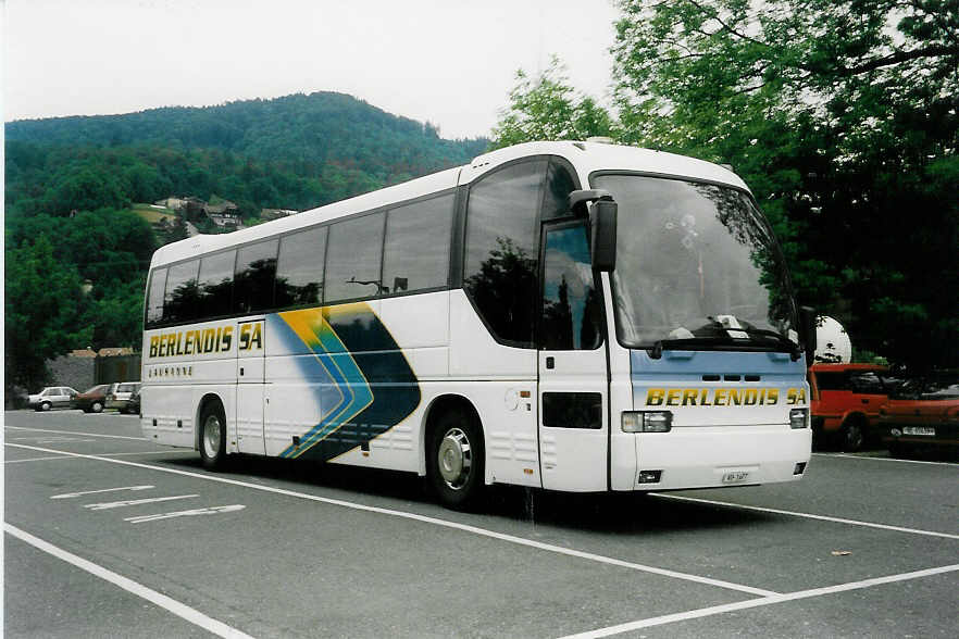 (031'622) - Berlendis, Lausanne - VD 1477 - Iveco am 28. Mai 1999 in Thun, Seestrasse