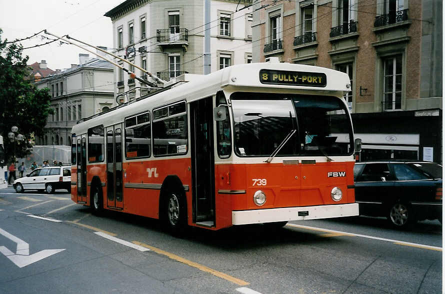 (033'811) - TL Lausanne - Nr. 739 - FBW/Hess Trolleybus am 7. Juli 1999 in Lausanne, Place Riponne