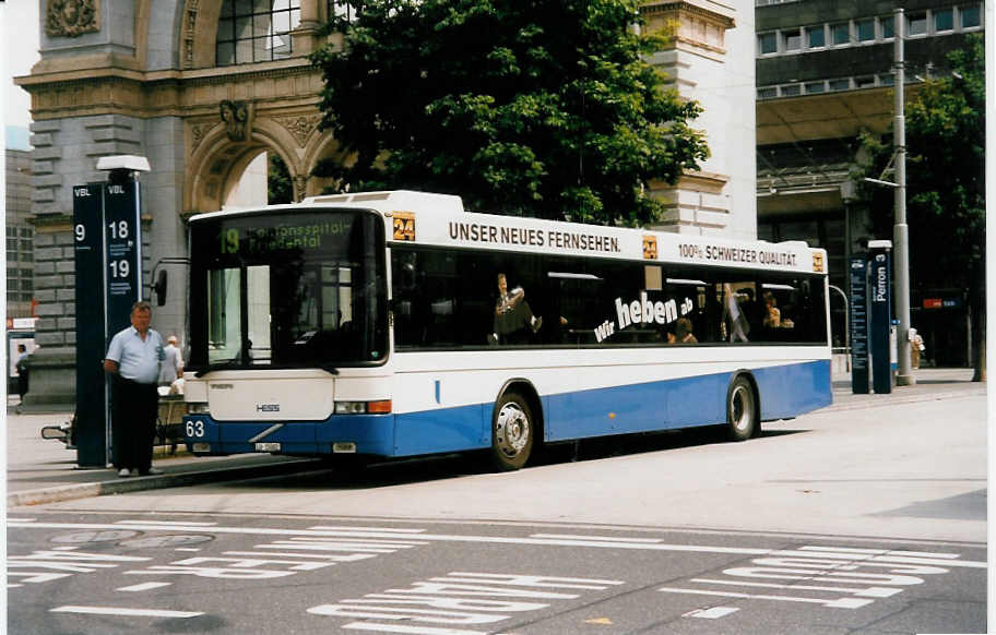 (034'233) - VBL Luzern - Nr. 63/LU 15'002 - Volvo/Hess am 13. Juli 1999 beim Bahnhof Luzern