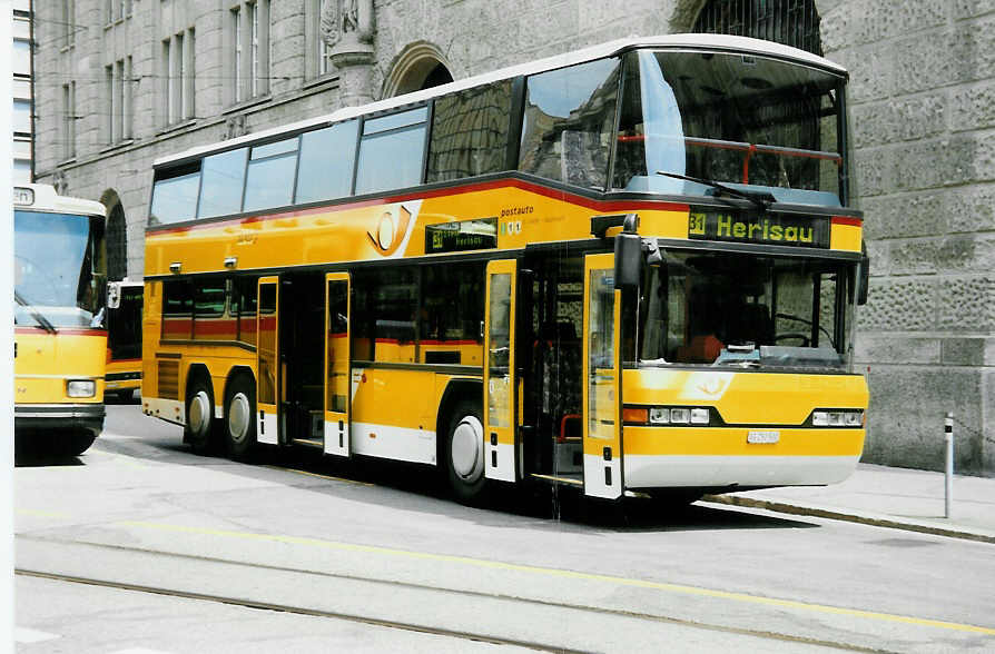 (034'809) - Casutt, Gossau - SG 250'500 - Neoplan am 19. Juli 1999 beim Bahnhof St. Gallen
