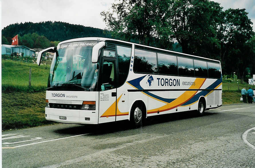 (037'107) - Torgon, Vionnaz - VS 21'938 - Setra am 20. September 1999 in Les Brenets, Carparkplatz NLB