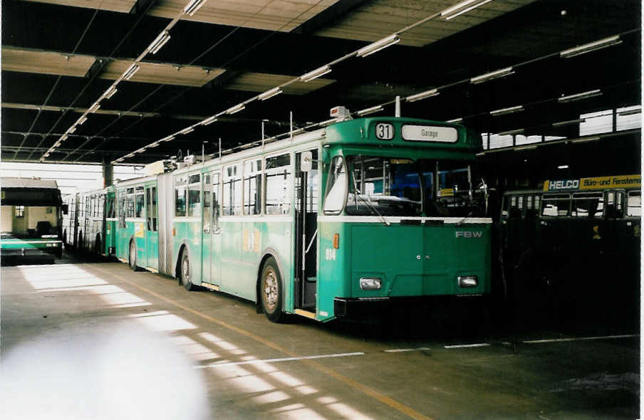 (037'523) - BVB Basel - Nr. 914 - FBW/FHS-Hess Gelenktrolleybus am 1. November 1999 in Basel, Garage Rankstrasse