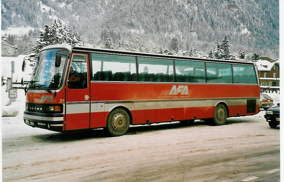 (038'225) - AFA Adelboden - Nr. 21/BE 21'181 - Setra am 31. Dezember 1999 beim Bahnhof Frutigen