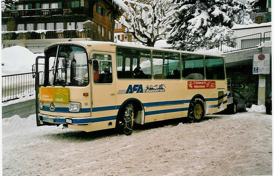 (038'231) - AFA Adelboden - Nr. 16/BE 25'753 - Mercedes/Vetter (ex FART Locarno Nr. 3) am 31. Dezember 1999 beim Autobahnhof Adelboden