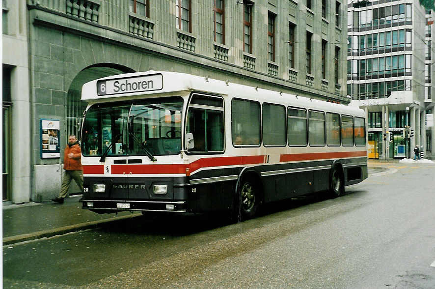 (038'620) - VBSG St. Gallen - Nr. 211/SG 141'211 - Saurer/Hess am 1. Januar 2000 beim Bahnhof St. Gallen