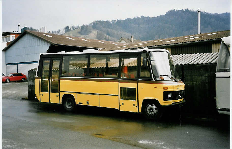 (038'907) - AvH Heimenschwand - Nr. 2 - Mercedes/Auwrter (ex STI Thun Nr. 40) am 3. Februar 2000 in Thun, Garage STI