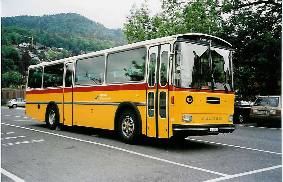 (040'525) - ZVB Zug - Nr. 41/ZG 3391 - Saurer/R&J (ex P 24'354) am 18. Mai 2000 in Thun, Seestrasse