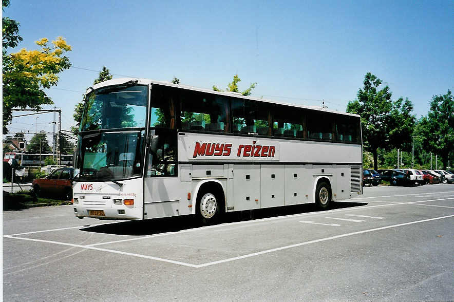 (040'828) - Aus Holland: Muys - BD-LV-50 - DAF/Smit am 8. Juni 2000 in Thun, Seestrasse