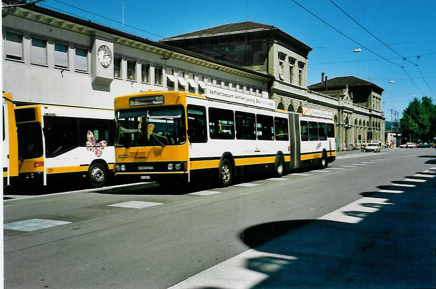 (041'401) - VBSH Schaffhausen - Nr. 11/SH 38'011 - Scania/FHS am 19. Juni 2000 beim Bahnhof Schaffhausen