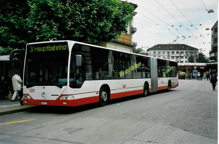 (041'917) - WV Winterthur - Nr. 321/ZH 687'321 - Mercedes am 13. Juli 2000 beim Hauptbahnhof Winterthur