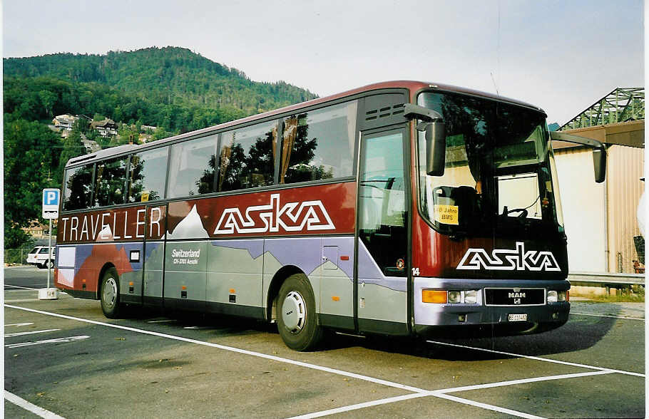 (042'625) - ASKA Aeschi - Nr. 14/BE 110'482 - MAN am 18. August 2000 in Thun, Seestrasse