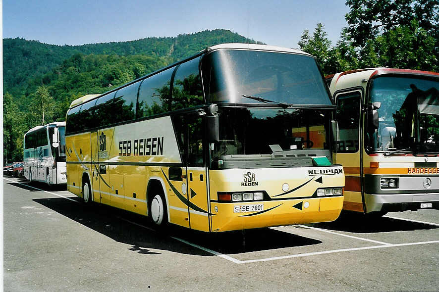 (042'630) - Aus Deutschland: SSB Stuttgart - S-SB 7801 - Neoplan am 19. August 2000 in Thun, Seestrasse