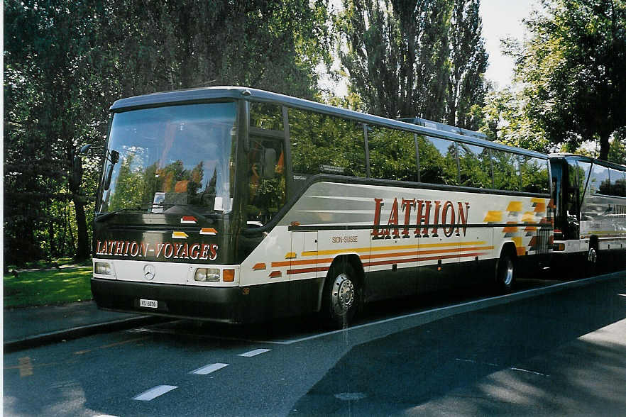 (043'124) - Lathion, Sion - Nr. 39/VS 6016 - Mercedes am 9. September 2000 in Thun, Lachen