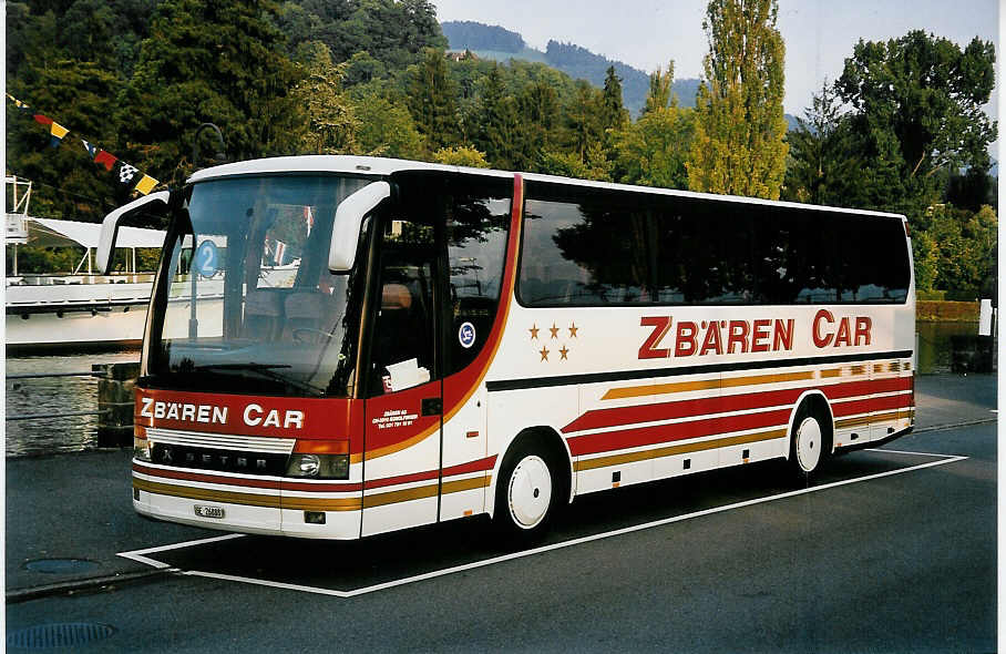 (043'217) - Zbren, Konolfingen - BE 26'888 - Setra am 14. September 2000 bei der Schifflndte Thun
